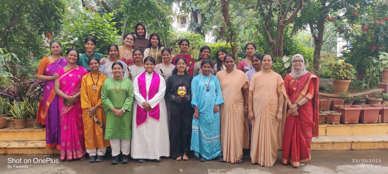 Animated Card Hover Effect Html & CSS